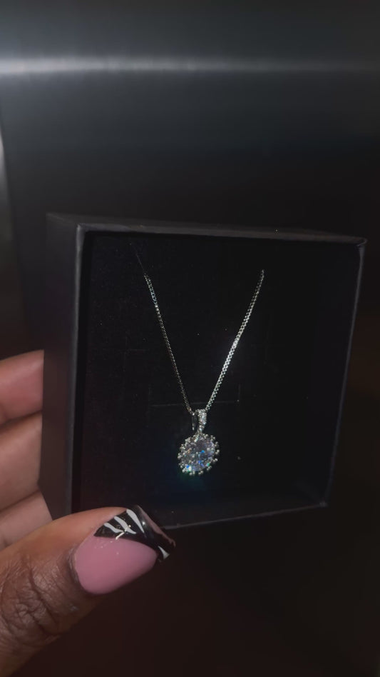 Celeste Forever Necklace Silver